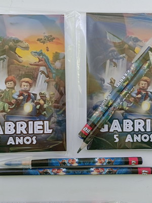Bloquinho com caneta e lápis lego jurassic world
