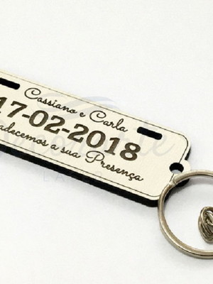 Lembrancinha de casamento personalizada - chaveiro placa