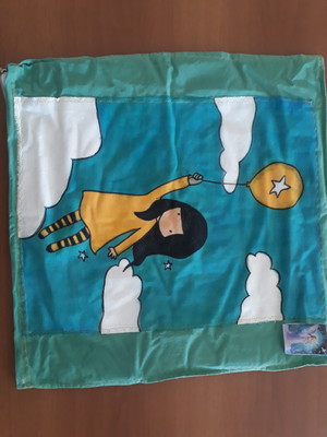 Capa de almofada menina fofa