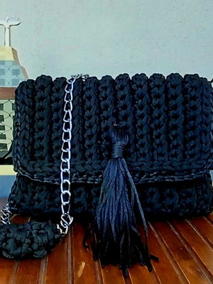 Bolsa preta fio premium poliéster com tassel