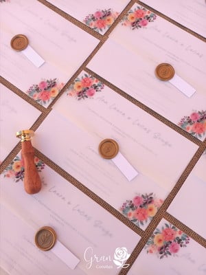 Convite de casamento - papel vegetal e lacre de cera