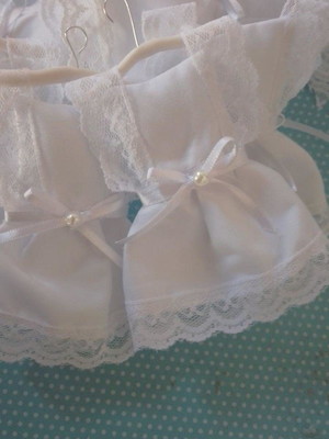 Vestidinho branco pacote com 10