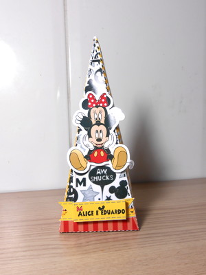 Caixa cone 3d -mickey e minie