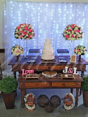 Aluguel decoração rústica casamento com led mesa do bolo
