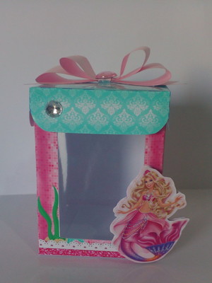 Caixa cubo com visor -barbie sereia