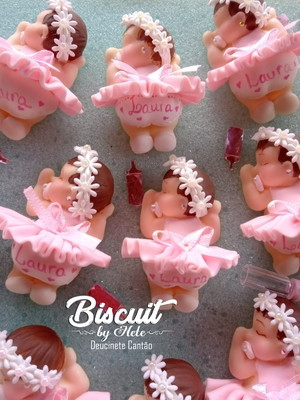 30 lembrancinhas bebê soneca com guirlanda biscuit