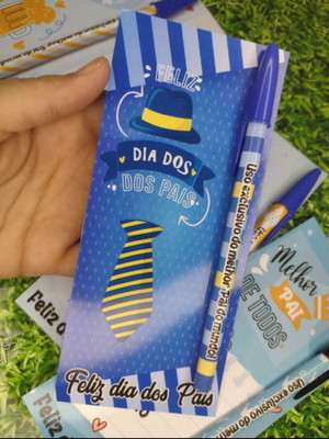 Cartão com caneta dia dos pais