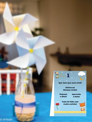 Arte digital totem menu display de mesa pequeno príncipe