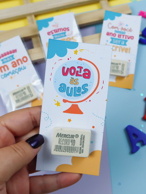 Card com borracha- volta as aulas