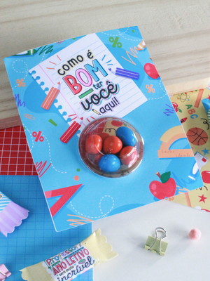 Card com coloreti (docinhos)- volta as aulas