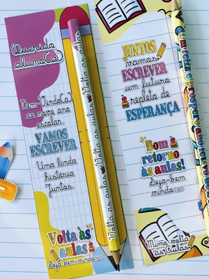 Cartão com lápis- volta as aulas