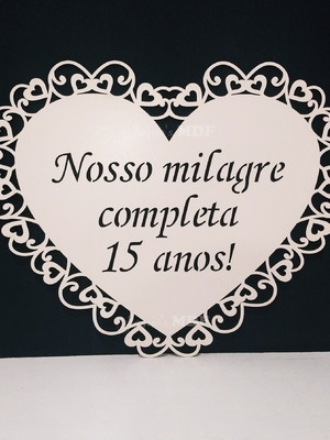 Placa coração vazada personalizada
