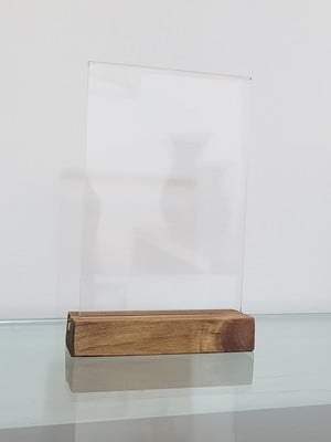 Kit 10 displays 10x15 em acrílico e madeira base especial