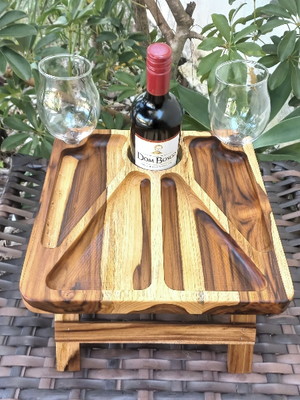 Mesa petisqueira quadrada com suporte para 2 taças e vinho