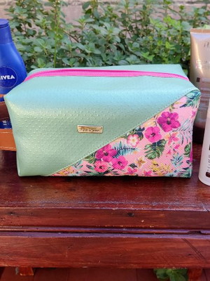 Necessaire feminina