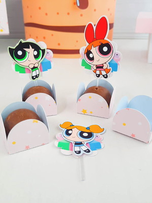 Forminha e topo de docinhos meninas super poderosas