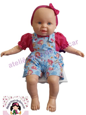 Macacão curto com blusa modelo princesa p/ reborns 40 a 55cm