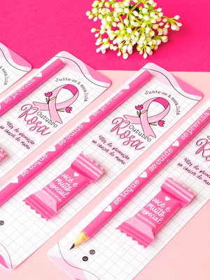 Cartão com lápis ou caneta e balinha- outubro rosa