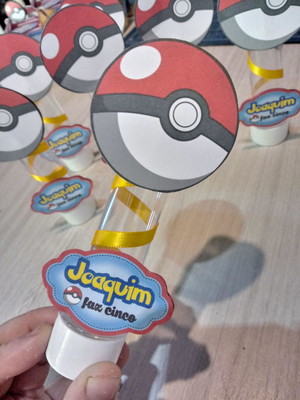 Tubetes personalizados pokémon