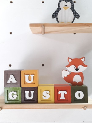 Cubos com letras