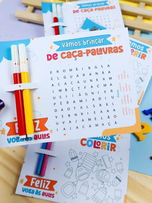 Lembrancinha escolar card+canetinhas