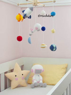 Quartinho bebê astronauta menina | crochê