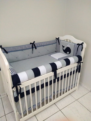Kit berço baleia azul marinho e cinza