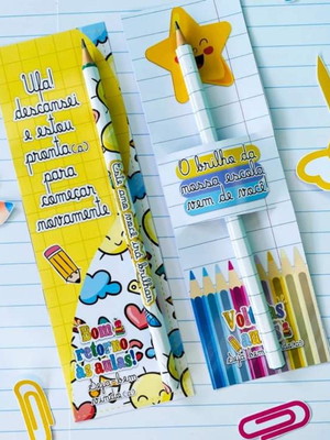 Card com lápis volta as aulas