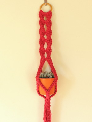 Suporte de vaso em macramê