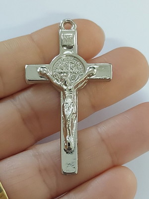 5 crucifixos são bento em níquel
