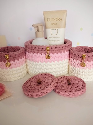 Kit higiene bebê em crochê fio de malha
