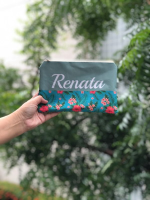 Necessaire slim personalizada com nome estampa floral blue