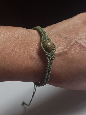 Pulseira verde com pedra natural unaquita