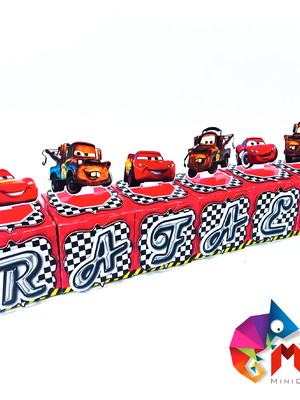 Caixa cubo com letra ou número carros disney