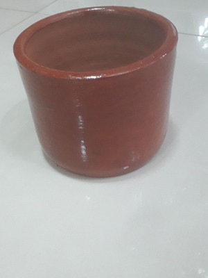 Vaso de barro envernizado
