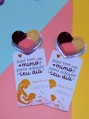Card com nucita- agosto dourado