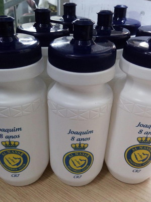 Squeeze de plástico - 620ml- futebol / qualquer logo