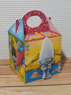 Caixa quadrada trolls