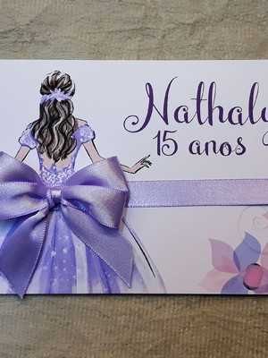 Convite 15 anos mulher de costas lilás