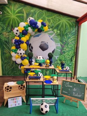 Decoração futebol - aluguel - arco de balões a parte