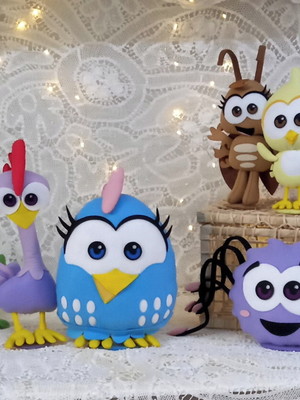 Galinha pintadinha mini em feltro - 7 peças