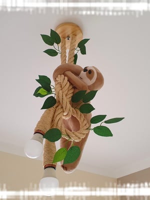 Luminária dupla canopla de madeira bicho preguiça
