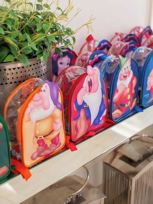 Mochila 3d branca de neve