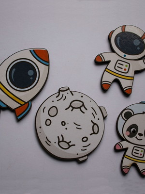 Kit de apliques astronauta em mdf com 4 peças