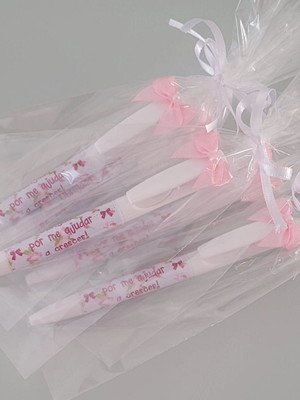 Caneta personalizada com laço e saquinho