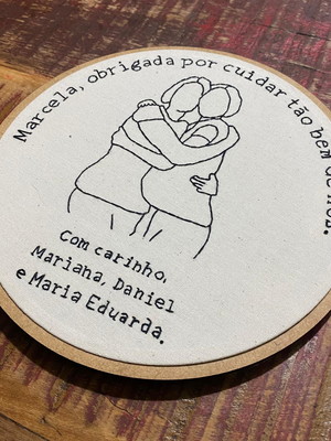 Bordado livre para presentear obstetra
