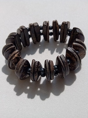 Pulseira meia lua de coco sustentável