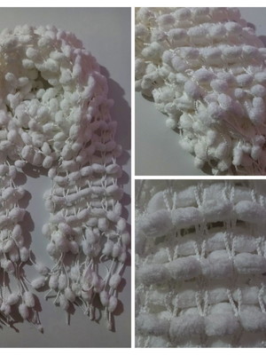 Cachecol branco lã pompom