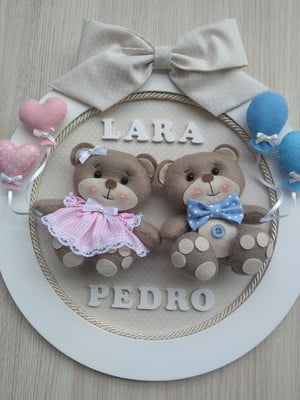 Porta maternidade casal gêmeos