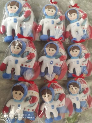 Kit astronauta e foguete para lembrancinhas